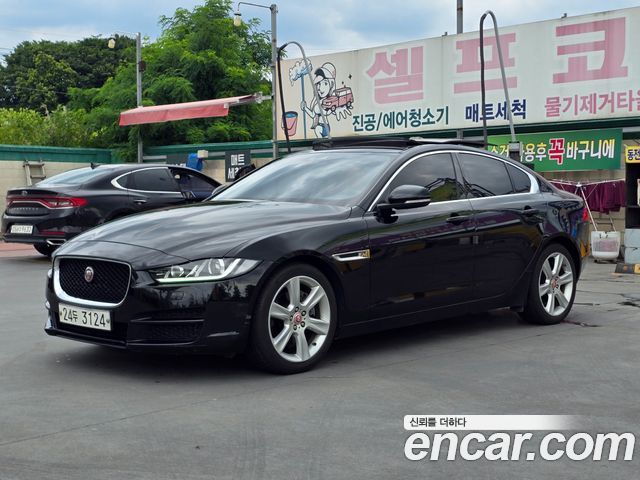 Jaguar XE 20d Portfolio — пробег 69 000 км — фото 1 из 5