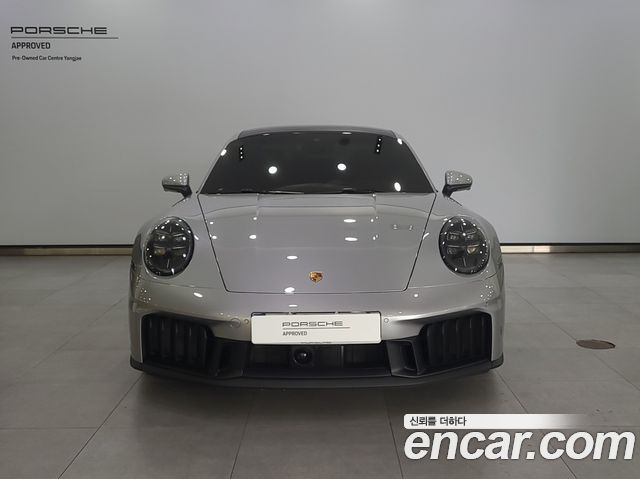 Porsche 911 Carrera GTS — пробег 3 600 км — фото 3 из 5