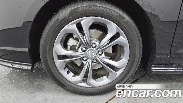 Honda Accord 1.5 Turbo — пробег 10 916 км — фото 5 из 5