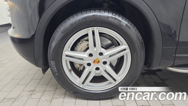 Porsche Cayenne 4.2 S Diesel 958 — пробег 123 418 км — фото 5 из 5