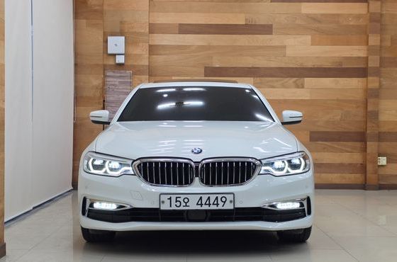 BMW 5-Series 530i Luxury Plus — пробег 103 239 км — фото 3 из 5