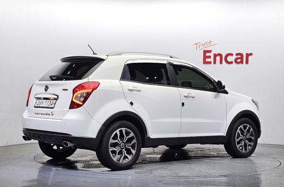 Ssangyong KORANDO 2.2 RX 2WD DLX — пробег 142 379 км — фото 2 из 5