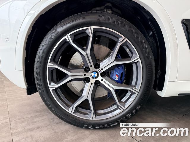 BMW X5 xDrive 40i M Sport — пробег 9 270 км — фото 5 из 5
