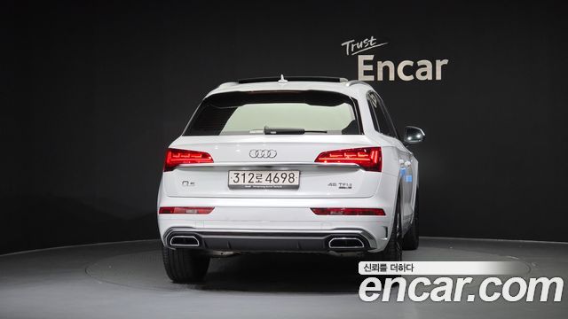 Audi Q5 45 TFSI Quattro Premium — пробег 20 860 км — фото 4 из 5