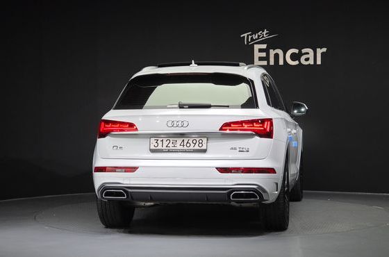 Audi Q5 45 TFSI Quattro Premium — пробег 20 860 км — фото 4 из 5