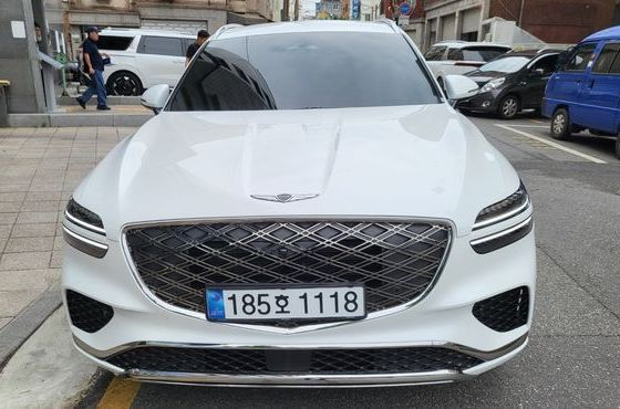 Genesis GV70 2.5T Gasoline AWD — пробег 2 300 км — фото 2 из 5