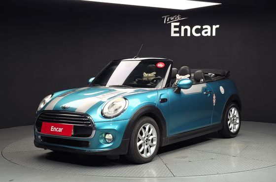 Mini Cooper Convertible Standard 3rd Generation — пробег 142 103 км — фото 1 из 5