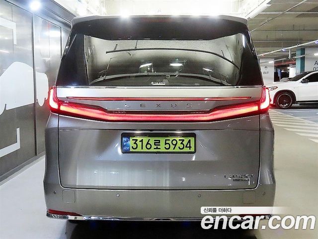 Lexus LM из Кореи Encar