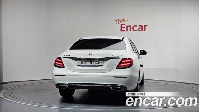 Mercedes-Benz E-Class из Кореи Encar