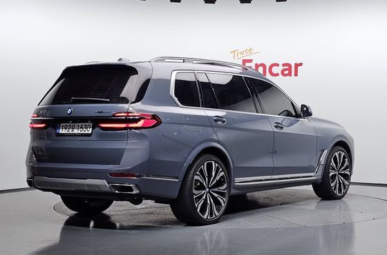 BMW X7 xDrive 40i Design Pure Excellence 6-Seater — пробег 89 991 км — фото 2 из 5