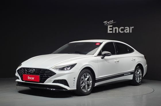 Hyundai Sonata 2.0 Premium Plus — пробег 29 673 км — фото 1 из 5