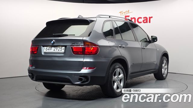 BMW X5 xDrive 35i — пробег 180 360 км — фото 2 из 5