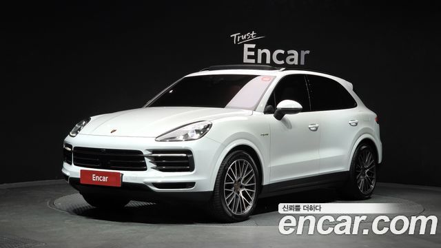 Porsche Cayenne 3.0 E-Hybrid — пробег 37 289 км — фото 1 из 5