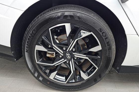 Hyundai Sonata 2.0 Premium — пробег 27 930 км — фото 5 из 5