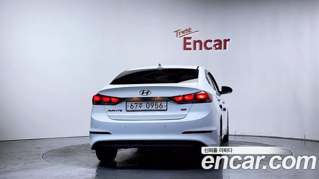 Hyundai AVANTE из Кореи Encar
