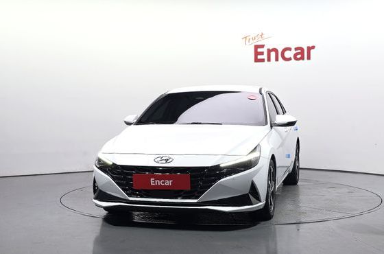 Hyundai AVANTE 1.6 Inspiration — пробег 32 371 км — фото 3 из 5