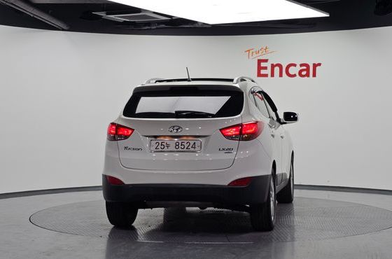 Hyundai Tucson Diesel 2WD LX20 Premier — пробег 78 983 км — фото 4 из 5