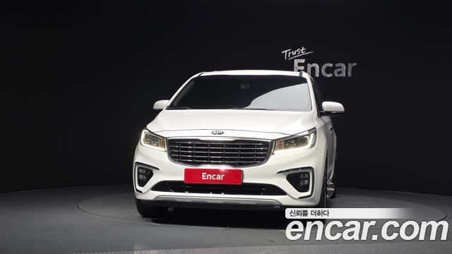 Kia Carnival 9-Seater Prstige — пробег 147 421 км — фото 3 из 5