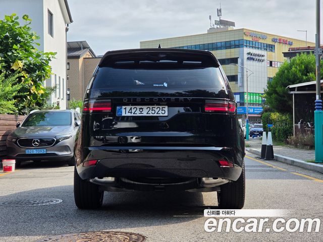 Land Rover Discovery D350 Dynamic HSE — пробег 15 км — фото 4 из 5