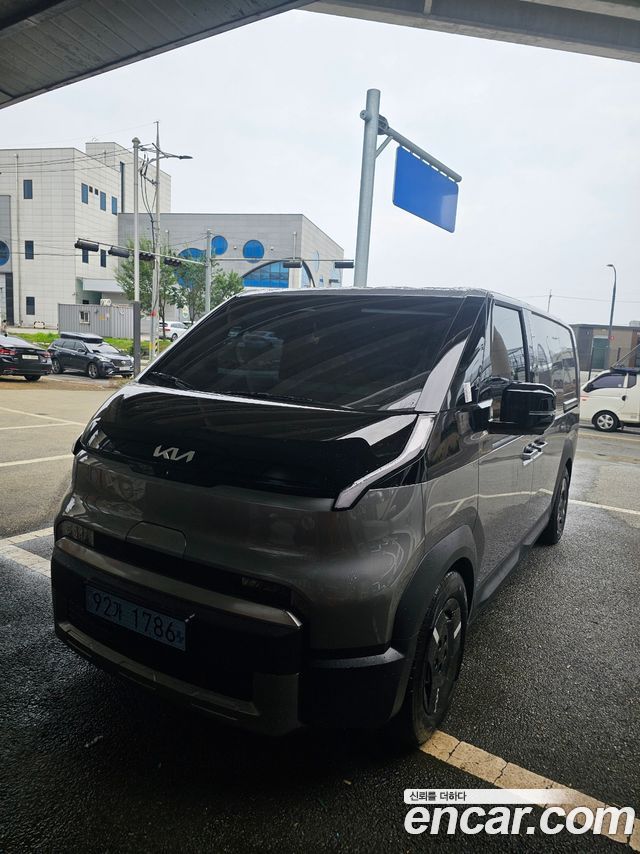 Kia PV5 Cargo Long Long Range Basic — пробег 2 000 км — фото 1 из 5