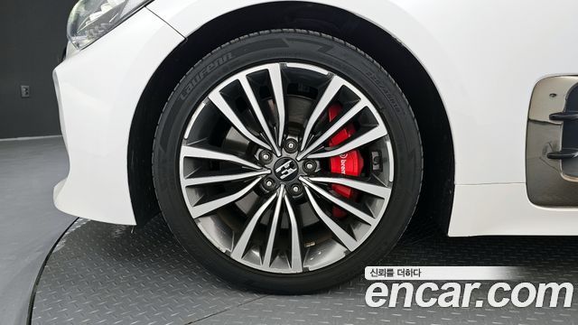 Kia Stinger из Кореи Encar