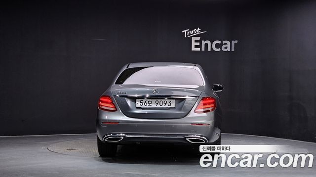 Mercedes-Benz E-Class из Кореи Encar