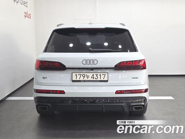 Audi Q7 50 TDI Quattro Premium — пробег 4 078 км — фото 4 из 5
