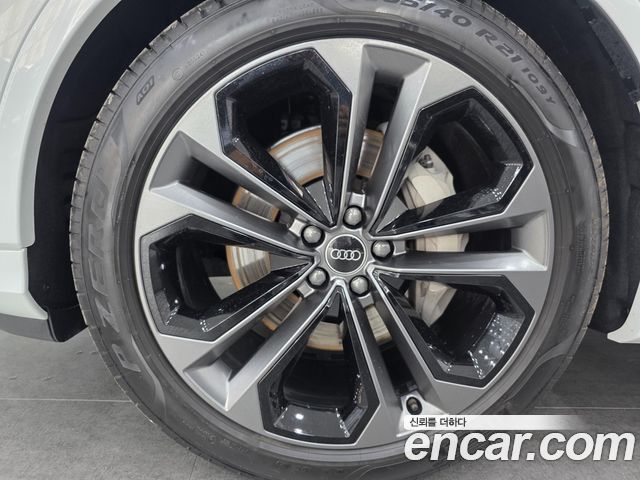 Audi Q7 50 TDI Quattro Premium — пробег 4 078 км — фото 5 из 5