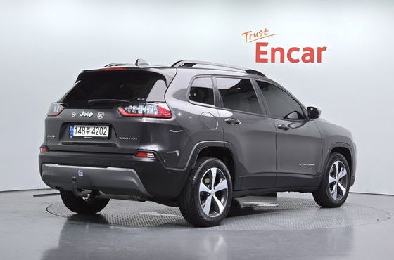 Jeep Cherokee 2.4 Limited 2WD — пробег 24 986 км — фото 2 из 5