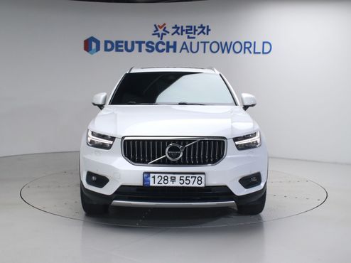 Volvo XC40 B4 Inscription — пробег 98 257 км — фото 4 из 5