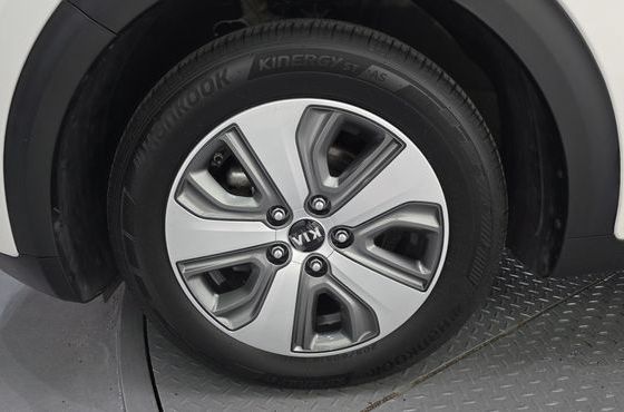 Kia Niro Prestige — пробег 171 332 км — фото 5 из 5