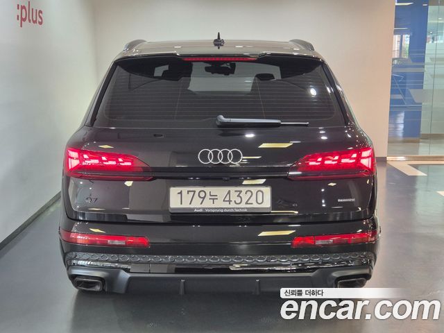 Audi Q7 55 TFSI Quattro Premium — пробег 1 160 км — фото 4 из 5
