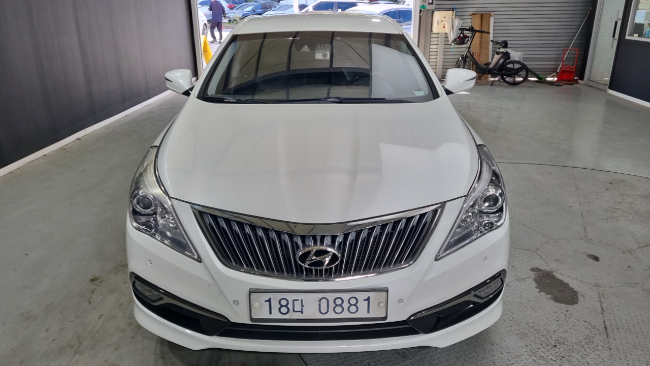 Hyundai Grandeur из Кореи Encar