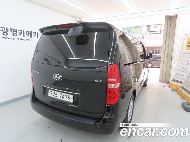 Hyundai Starex 12-Seater Wagon CVX Premium — пробег 135 051 км — фото 4 из 5