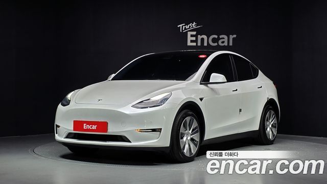 Tesla Model Y Long Range AWD — пробег 116 825 км — фото 1 из 5