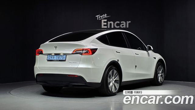 Tesla Model Y Long Range AWD — пробег 116 825 км — фото 2 из 5