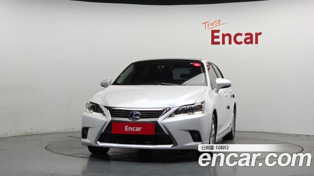 Lexus CT200h 1.8 Supreme ZWA10 — пробег 78 408 км — фото 3 из 5