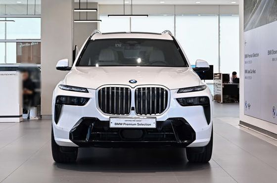 BMW X7 xDrive 40i M Sport 6STR — пробег 4 162 км — фото 2 из 5