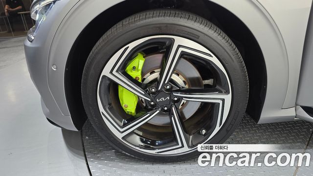Kia EV6 GT 4WD — пробег 30 795 км — фото 5 из 5