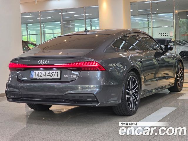Audi A7 55 TFSI Quattro Premium — пробег 38 737 км — фото 2 из 5