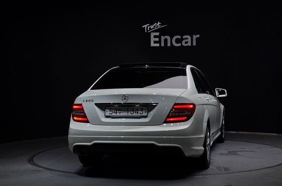 Mercedes-Benz C-Class C200 CGI AVANTGARDE — пробег 112 591 км — фото 4 из 5