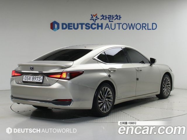 Lexus ES Luxury Plus — пробег 53 962 км — фото 2 из 5