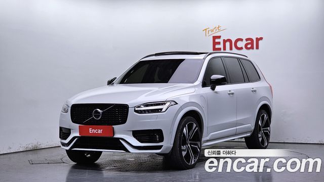 Volvo XC90 T8 R-Design Hybrid — пробег 142 040 км — фото 1 из 5