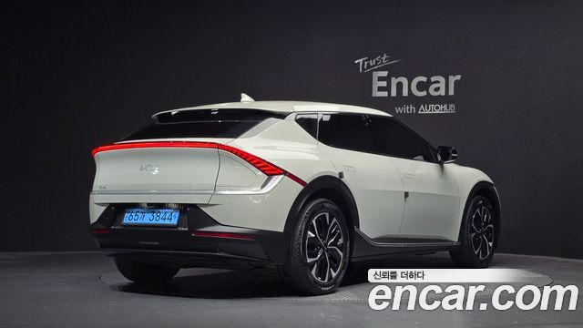 Kia EV6 Long Range Light — пробег 42 427 км — фото 2 из 5