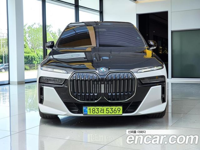 BMW 7-Series 750e xDrive M Sport — пробег 24 000 км — фото 3 из 5