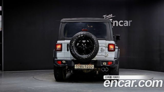 Jeep Wrangler 2.0 Sport 4Door Willys Edition — пробег 133 733 км — фото 4 из 5