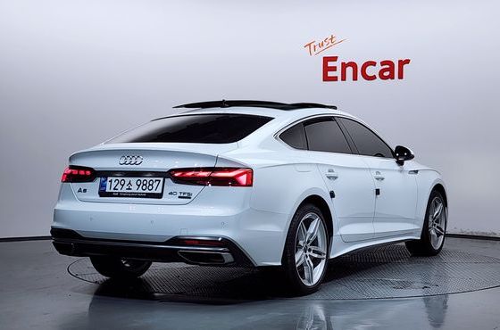 Audi A5 40 TFSI Quattro Sportback — пробег 28 924 км — фото 2 из 5