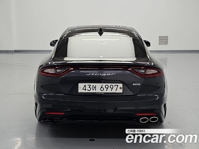 Kia Stinger 2.2 Diesel AWD Platinum — пробег 67 408 км — фото 3 из 5