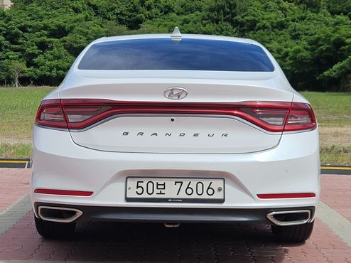 Hyundai Grandeur 2.4 Premium — пробег 109 260 км — фото 4 из 5