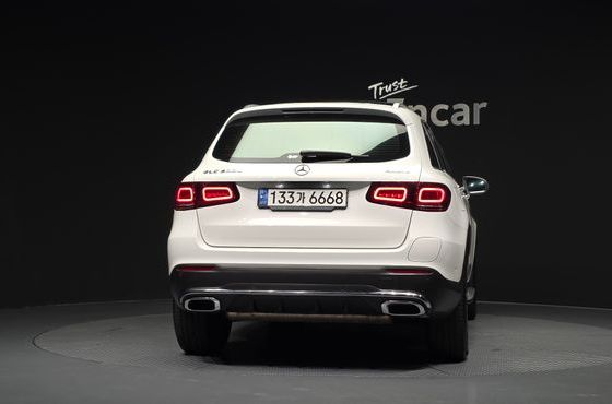 Mercedes-Benz GLC-Class GLC300e 4MATIC — пробег 60 803 км — фото 4 из 5